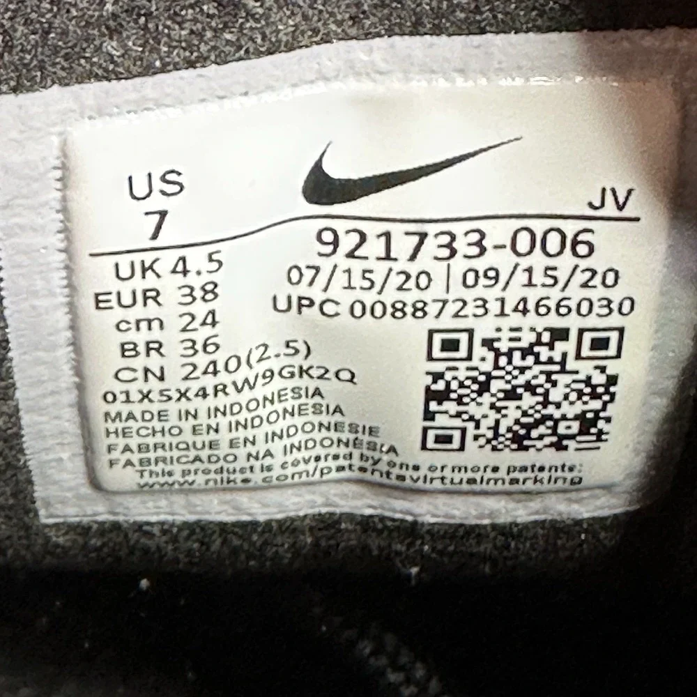 Womens Size 7 Nike‎ Air Max 97 Shoes Black / White Athletic Lifestlye Sneakers
